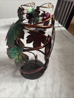 Iridescent Green and Bronze Leaf Metal Wine Bottles Holder